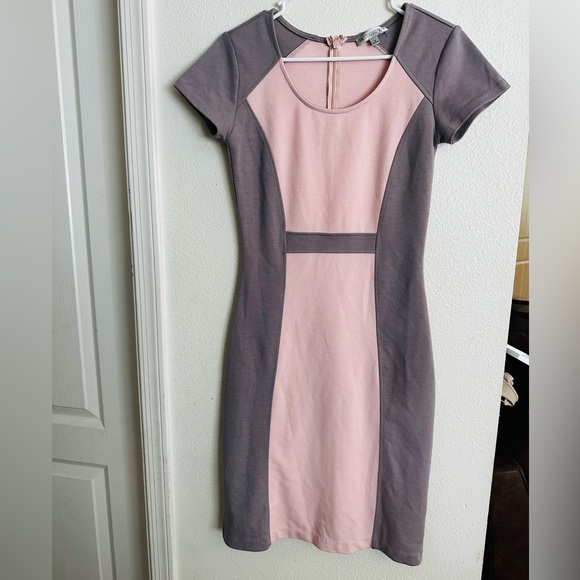 💕De collection size S gray and pink dress - Picture 2 of 7